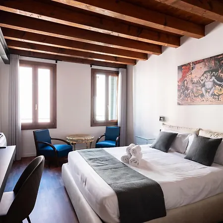 Guesthost - Santo 86 Luxury 3*