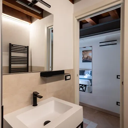 Guesthost - Santo 86 Luxury 3* Padova