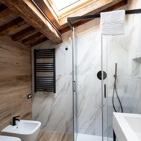 Guest house Guesthost - Santo 86 Luxury 3*