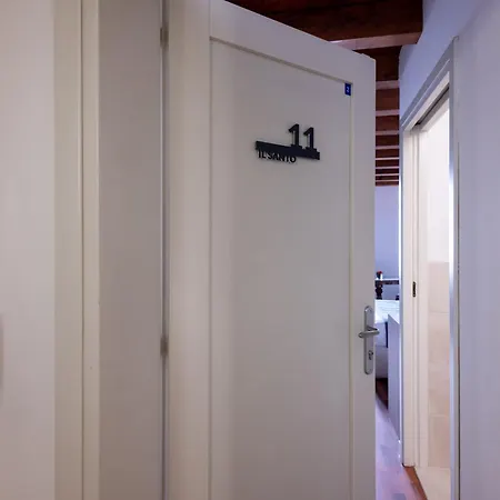 Guest house Guesthost - Santo 86 Luxury