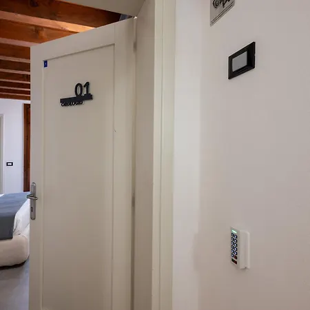 Guesthost - Santo 86 Luxury Guest house